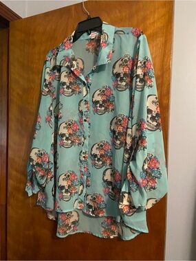 Skull Floral Button-Up Blouse - Turquoise